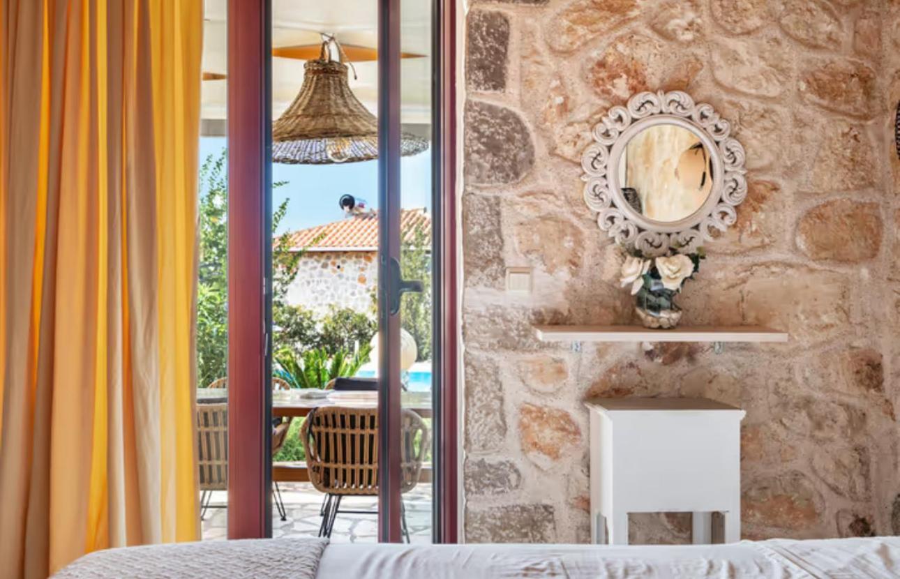 Key Villas Tsoukaladhes Exterior photo
